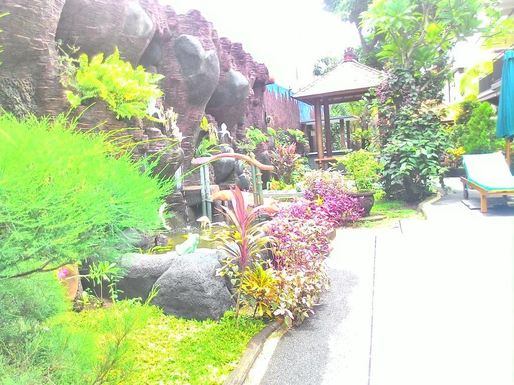 Jenny Bunker Homestay Kuta  Exterior photo
