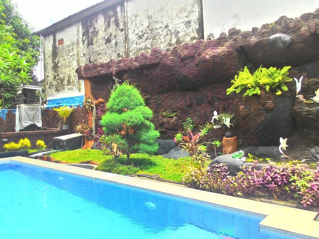 Jenny Bunker Homestay Kuta  Exterior photo