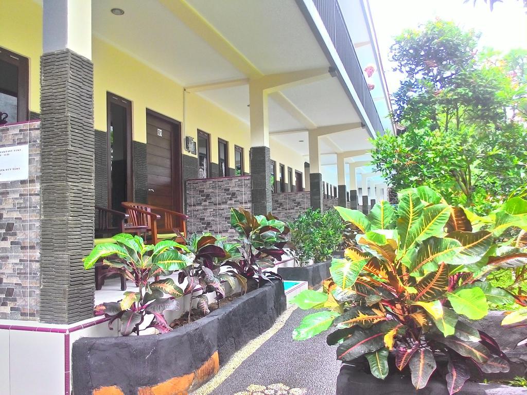 Jenny Bunker Homestay Kuta  Exterior photo